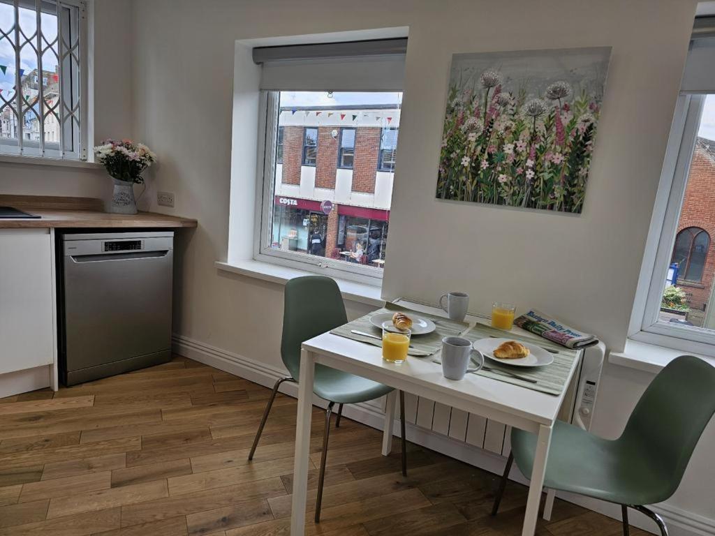 Charming 1-Bed Apartment In Cromer Town Centre Екстериор снимка